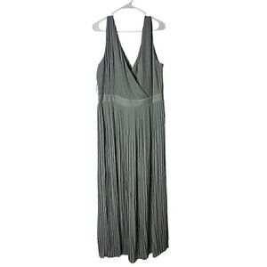 TFNC London Calida Maxi Dress Sage Pleated V-Neck Size 22